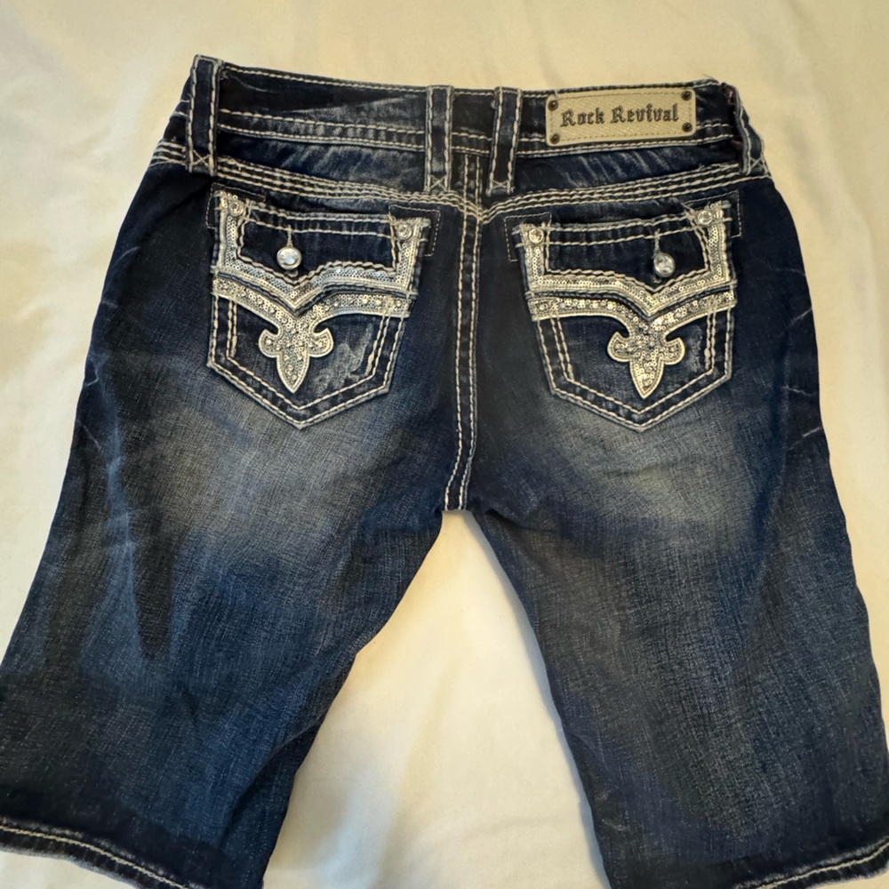 Rock Revival Bermuda Dark Blue Denim Shorts with Embellished Pockets